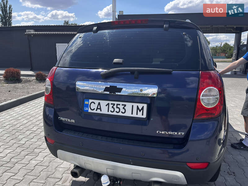 Внедорожник / Кроссовер Chevrolet Captiva 2008 в Врадиевке