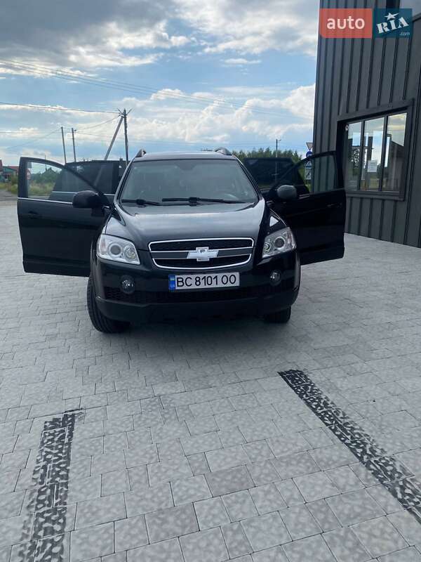 Позашляховик / Кросовер Chevrolet Captiva 2010 в Яворові