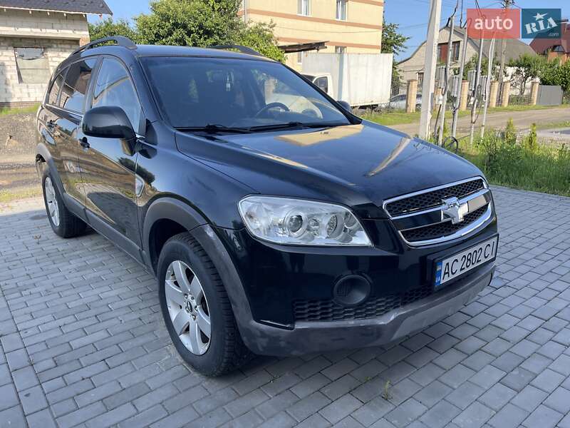 Внедорожник / Кроссовер Chevrolet Captiva 2008 в Луцке
