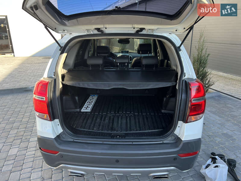 Внедорожник / Кроссовер Chevrolet Captiva 2014 в Житомире