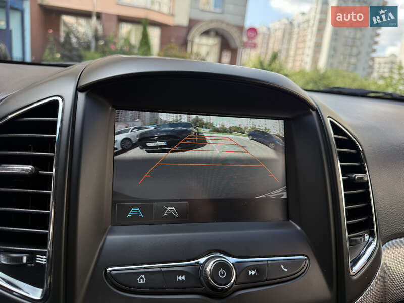 Внедорожник / Кроссовер Chevrolet Captiva 2017 в Киеве