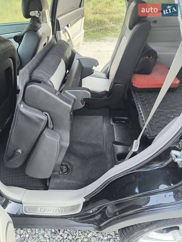 Позашляховик / Кросовер Chevrolet Captiva 2011 в Славуті