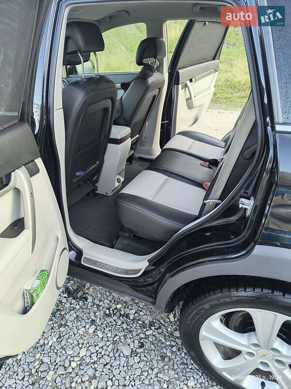 Позашляховик / Кросовер Chevrolet Captiva 2011 в Славуті