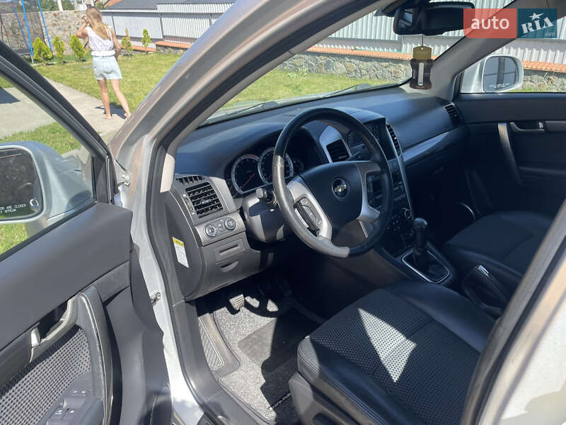 Позашляховик / Кросовер Chevrolet Captiva 2009 в Вінниці