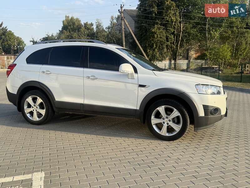 Внедорожник / Кроссовер Chevrolet Captiva 2014 в Бершади