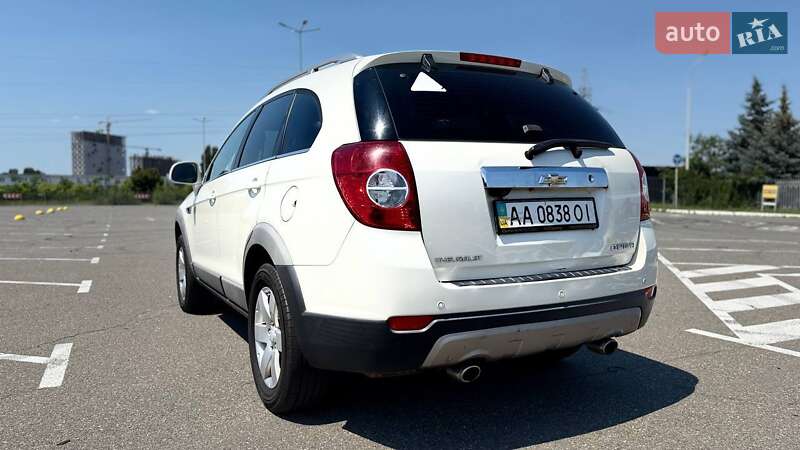 Позашляховик / Кросовер Chevrolet Captiva 2012 в Києві