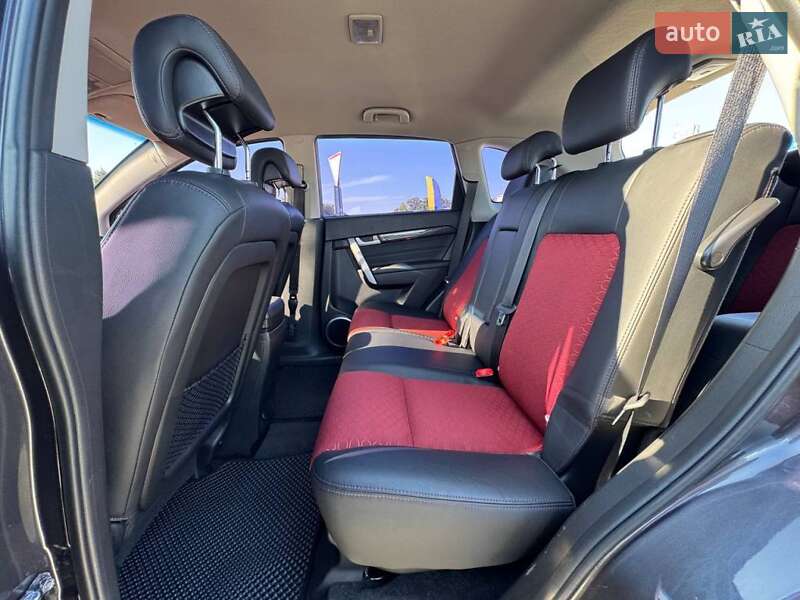 Внедорожник / Кроссовер Chevrolet Captiva 2014 в Киеве