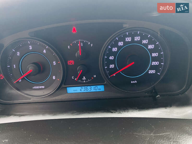 Позашляховик / Кросовер Chevrolet Captiva 2012 в Тячеві фото 21 Позашляховик / Кросовер Chevrolet Captiva 2012 в Тячеві