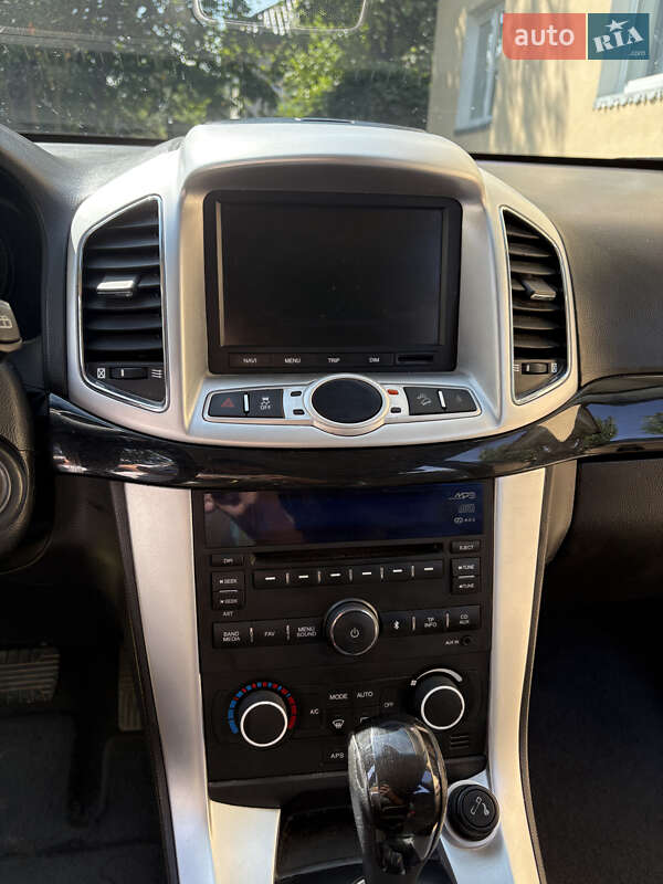 Внедорожник / Кроссовер Chevrolet Captiva 2011 в Надворной