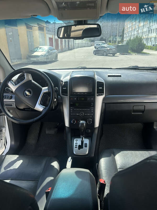 Внедорожник / Кроссовер Chevrolet Captiva 2010 в Харькове