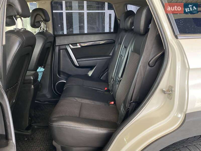 Позашляховик / Кросовер Chevrolet Captiva 2012 в Миколаєві