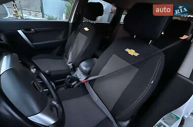 Внедорожник / Кроссовер Chevrolet Captiva 2010 в Бродах