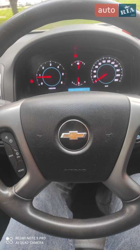 Внедорожник / Кроссовер Chevrolet Captiva 2011 в Новом Роздоле