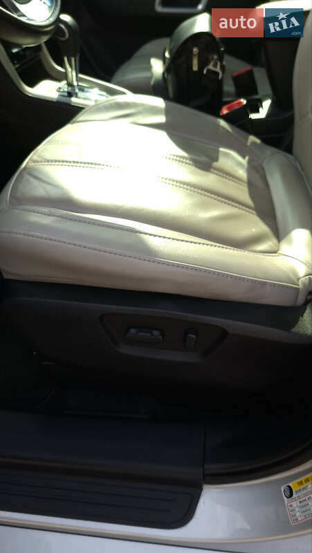 Внедорожник / Кроссовер Chevrolet Captiva 2014 в Полтаве