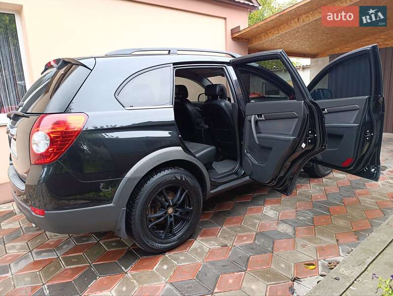 Внедорожник / Кроссовер Chevrolet Captiva 2010 в Хмельницком