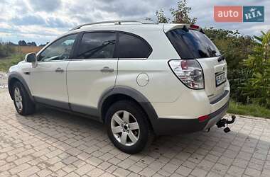 Внедорожник / Кроссовер Chevrolet Captiva 2012 в 