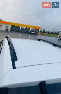 Внедорожник / Кроссовер Chevrolet Captiva 2010 в 
