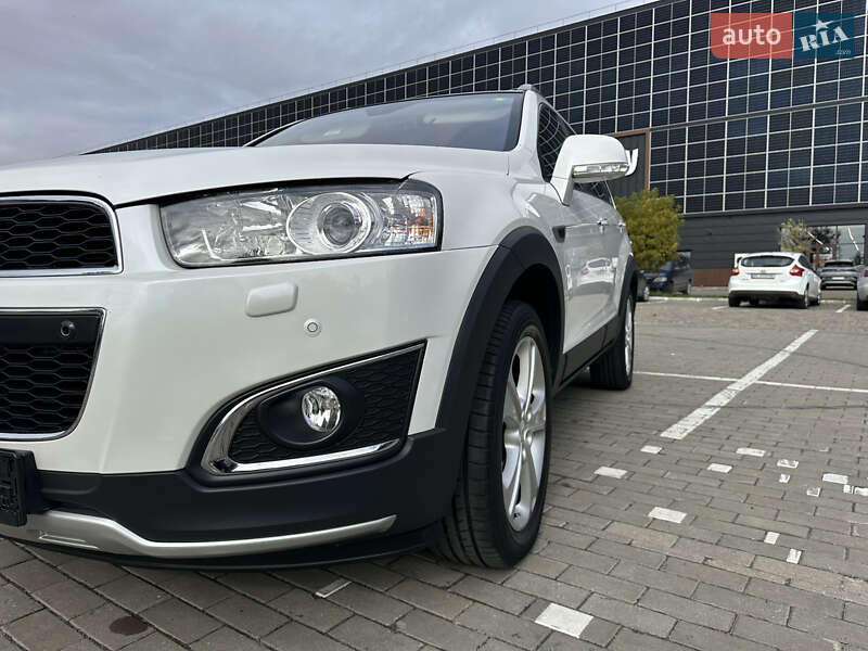 Внедорожник / Кроссовер Chevrolet Captiva 2014 в Луцке