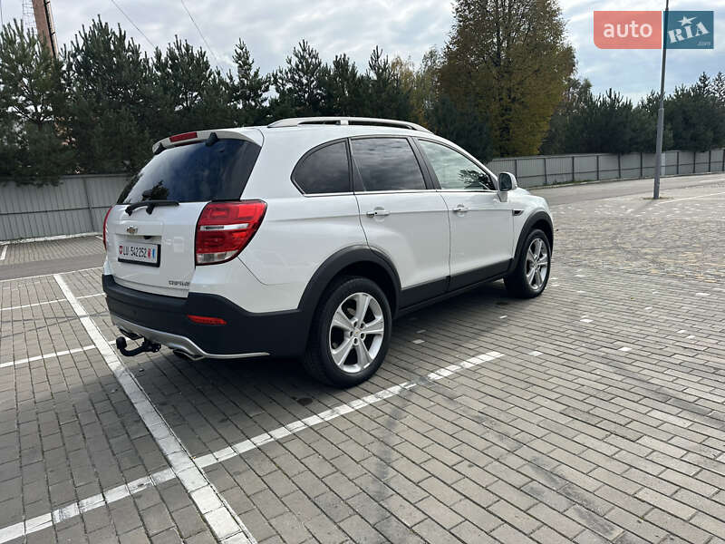 Внедорожник / Кроссовер Chevrolet Captiva 2014 в Луцке