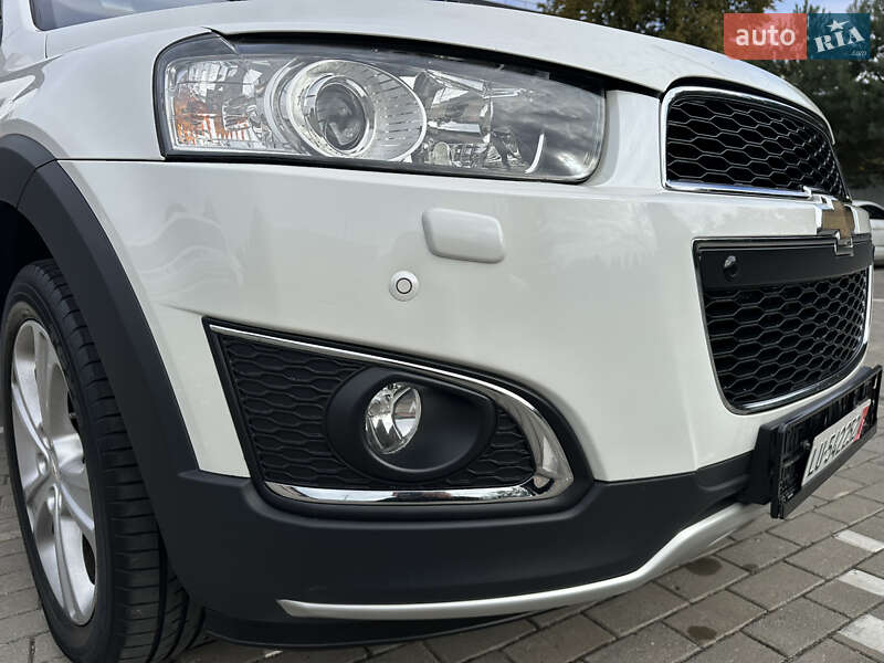 Внедорожник / Кроссовер Chevrolet Captiva 2014 в Луцке