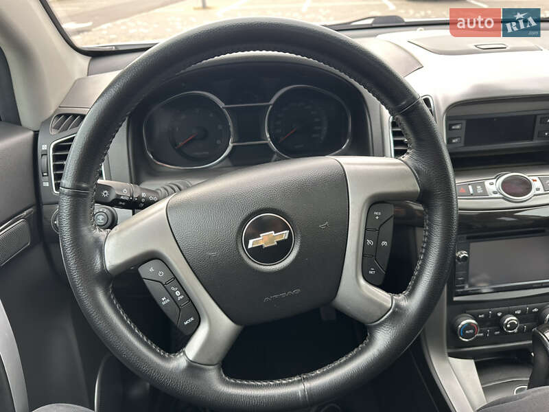 Внедорожник / Кроссовер Chevrolet Captiva 2014 в Луцке