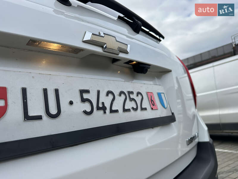 Внедорожник / Кроссовер Chevrolet Captiva 2014 в Луцке