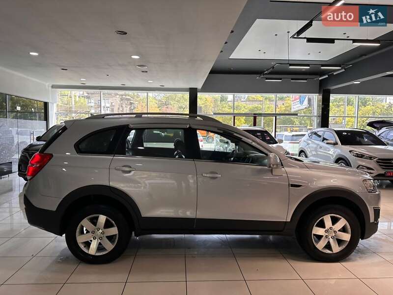 Внедорожник / Кроссовер Chevrolet Captiva 2015 в Одессе