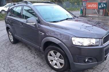 Позашляховик / Кросовер Chevrolet Captiva 2012 в 