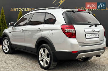 Позашляховик / Кросовер Chevrolet Captiva 2012 в 