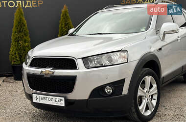 Позашляховик / Кросовер Chevrolet Captiva 2012 в 