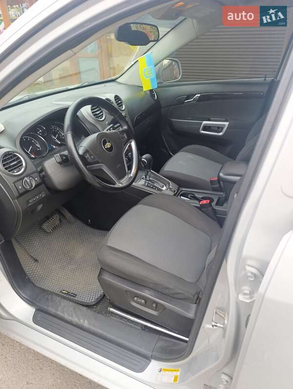 Внедорожник / Кроссовер Chevrolet Captiva 2013 в Ровно