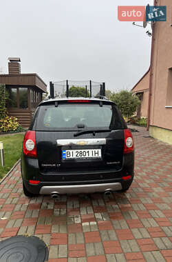 Внедорожник / Кроссовер Chevrolet Captiva 2010 в 