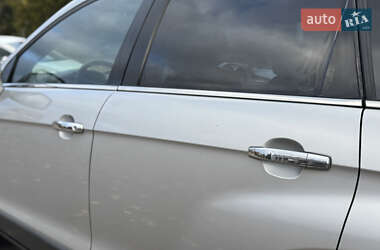 Внедорожник / Кроссовер Chevrolet Captiva 2009 в 