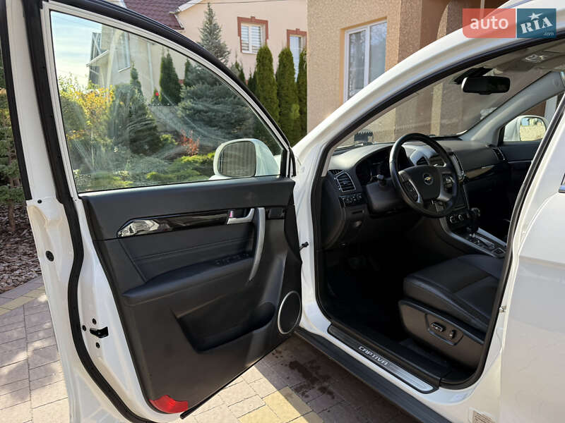 Внедорожник / Кроссовер Chevrolet Captiva 2014 в Тернополе