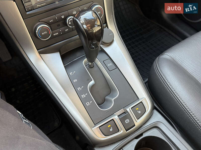 Внедорожник / Кроссовер Chevrolet Captiva 2014 в Тернополе