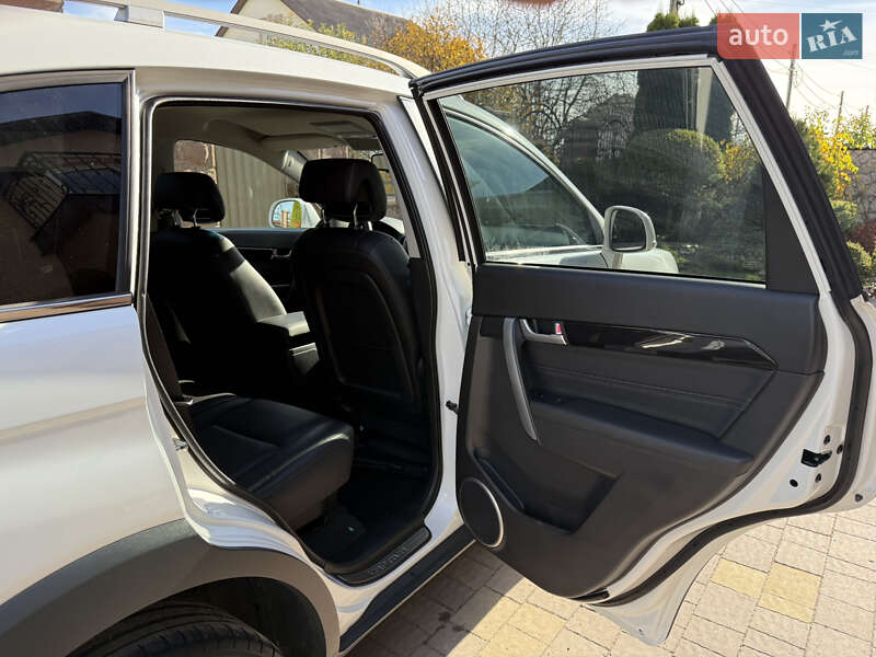 Внедорожник / Кроссовер Chevrolet Captiva 2014 в Тернополе