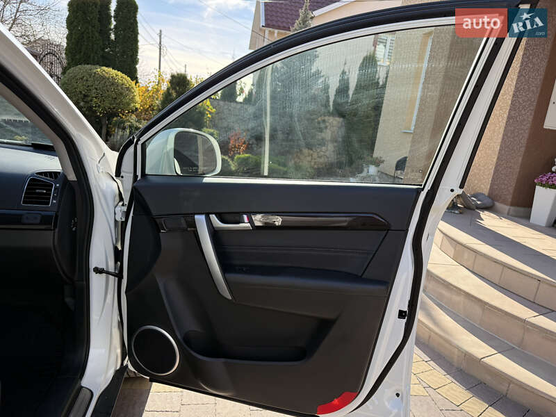 Внедорожник / Кроссовер Chevrolet Captiva 2014 в Тернополе