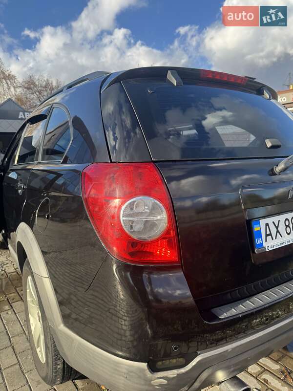 Внедорожник / Кроссовер Chevrolet Captiva 2009 в Харькове