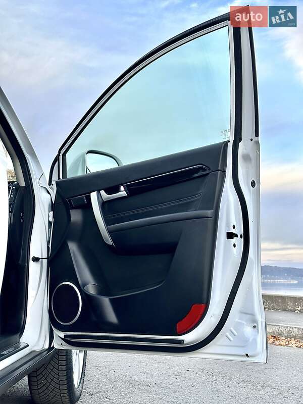 Внедорожник / Кроссовер Chevrolet Captiva 2014 в Бурштыне