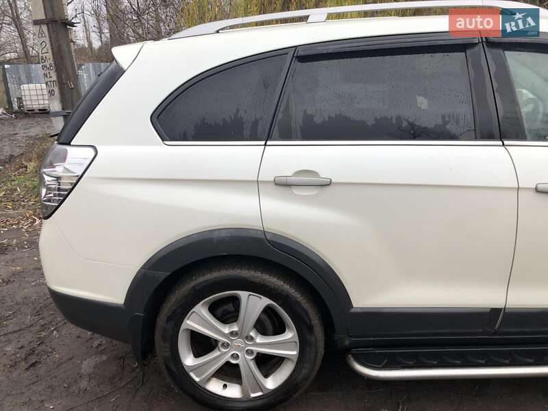 Внедорожник / Кроссовер Chevrolet Captiva 2011 в Чугуеве