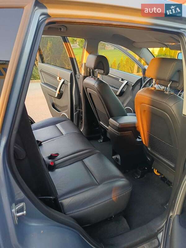 Внедорожник / Кроссовер Chevrolet Captiva 2013 в Львове фото 4 Внедорожник / Кроссовер Chevrolet Captiva 2013 в Львове