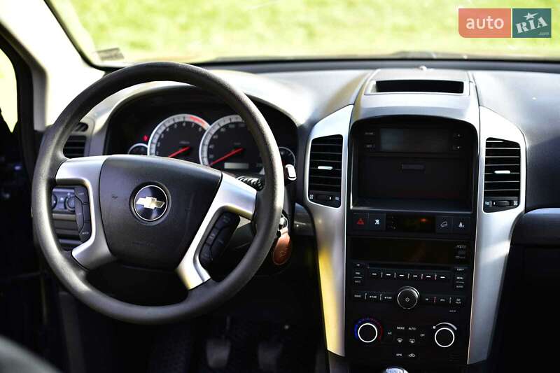 Внедорожник / Кроссовер Chevrolet Captiva 2008 в Вижнице