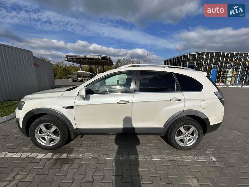 Позашляховик / Кросовер Chevrolet Captiva 2011 в Луцьку фото 3 Позашляховик / Кросовер Chevrolet Captiva 2011 в Луцьку
