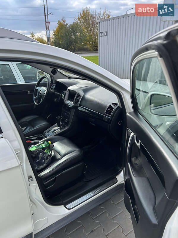 Позашляховик / Кросовер Chevrolet Captiva 2011 в Луцьку фото 10 Позашляховик / Кросовер Chevrolet Captiva 2011 в Луцьку