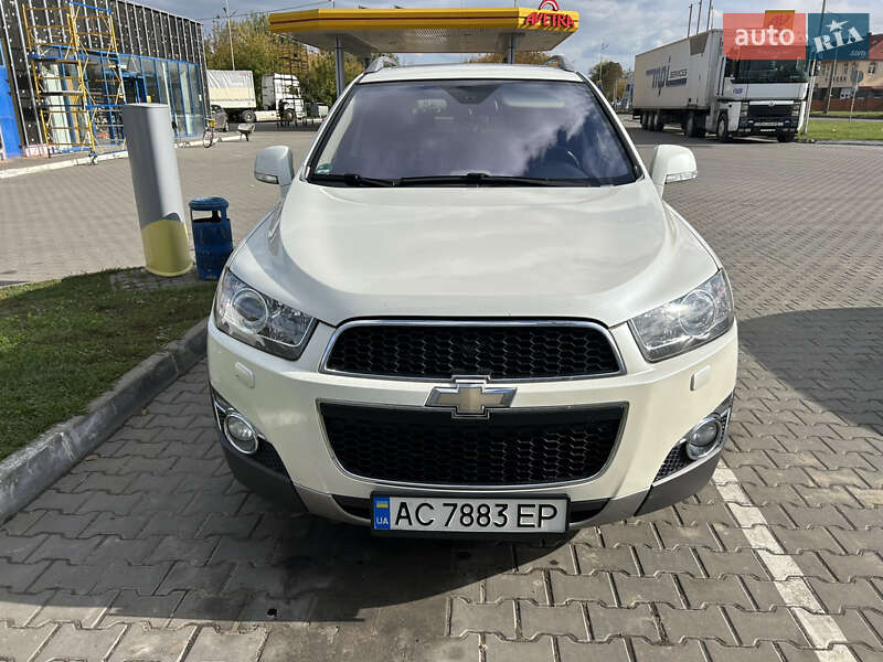 Позашляховик / Кросовер Chevrolet Captiva 2011 в Луцьку фото 5 Позашляховик / Кросовер Chevrolet Captiva 2011 в Луцьку