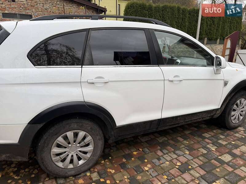 Позашляховик / Кросовер Chevrolet Captiva 2007 в Кременці фото 2 Позашляховик / Кросовер Chevrolet Captiva 2007 в Кременці