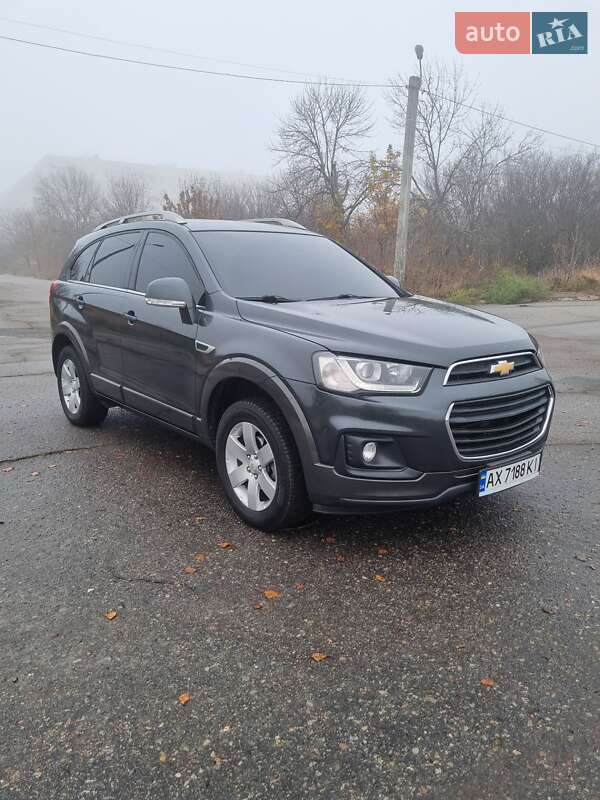 Внедорожник / Кроссовер Chevrolet Captiva 2016 в Харькове