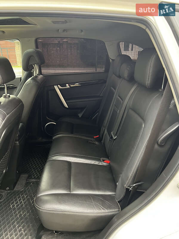 Внедорожник / Кроссовер Chevrolet Captiva 2012 в Чорткове