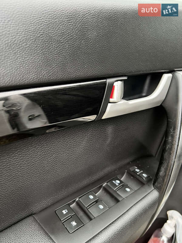 Внедорожник / Кроссовер Chevrolet Captiva 2012 в Чорткове