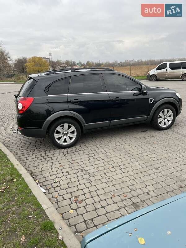 Внедорожник / Кроссовер Chevrolet Captiva 2010 в Днепре